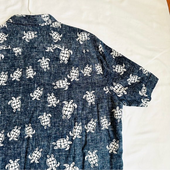 ★ Natural Blue by Visitor Turtle Casual Button Down - Printed ★ - Picture 13 of 17
